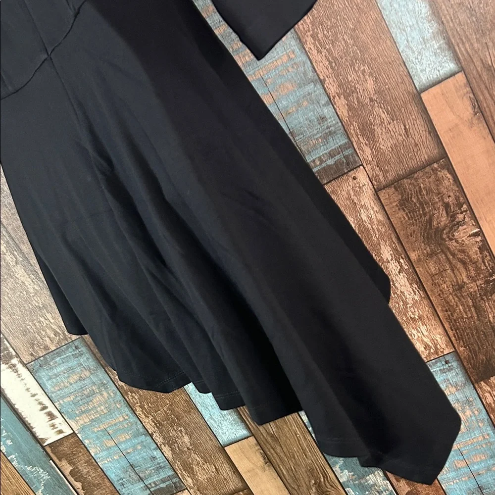 Elizebeth & Clarke Black High Low top - Picture 13 of 14